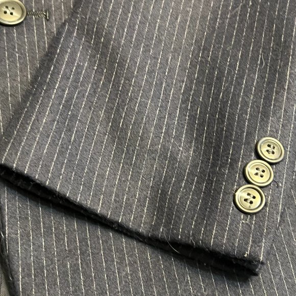 Blazer Men's 100% Wool Navy Striped 2Button Jacket Made in Romania Size 42R - Picture 3 of 9